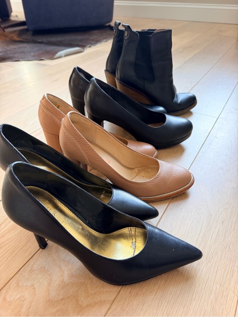 Bundle 4 pair women’s Black and Tan Leather Heels